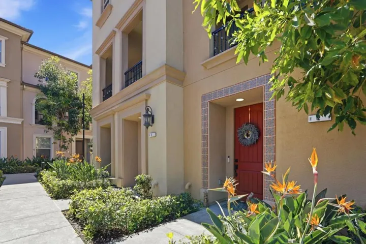 560 Saint Remi Terrace 1, Sunnyvale, California 94085