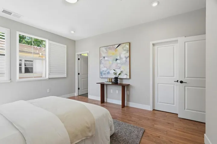 560 Saint Remi Terrace 1, Sunnyvale, California 94085