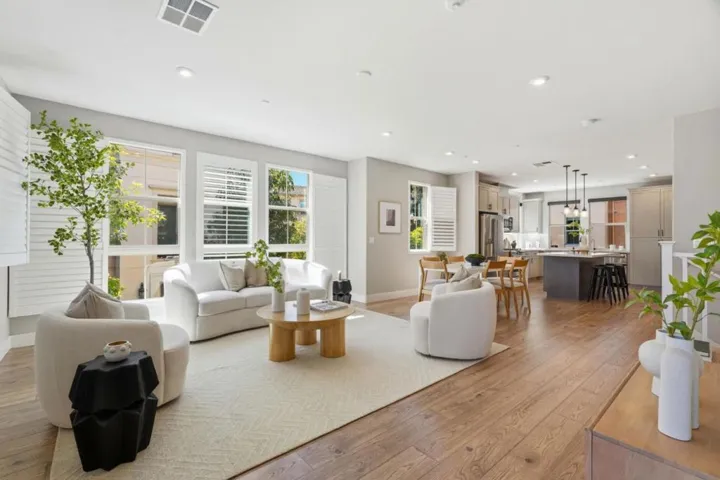 560 Saint Remi Terrace 1, Sunnyvale, California 94085