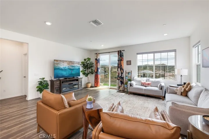 41031 Burnet Street, Lake Elsinore, California 92532