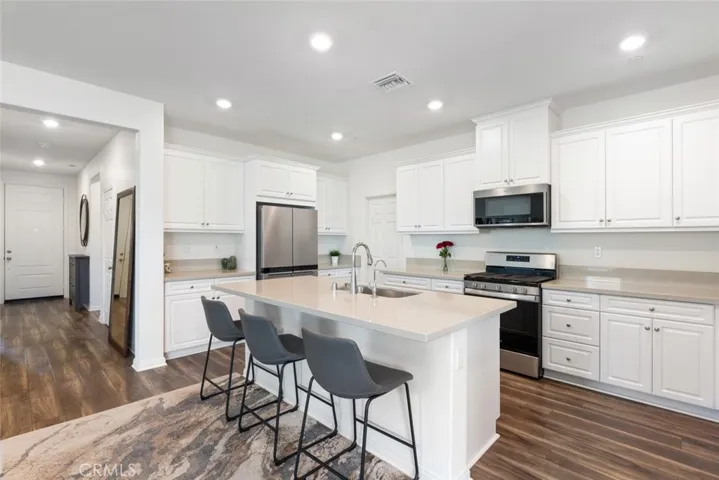41031 Burnet Street, Lake Elsinore, California 92532