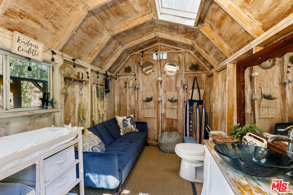 cabana