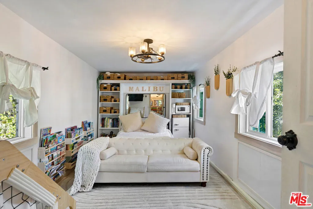 upper guest suite B