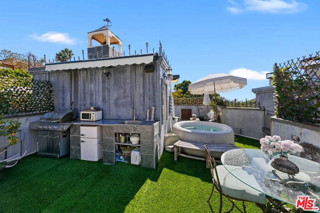rooftop deck