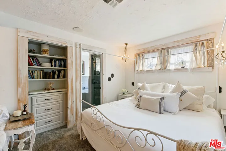 primary suite