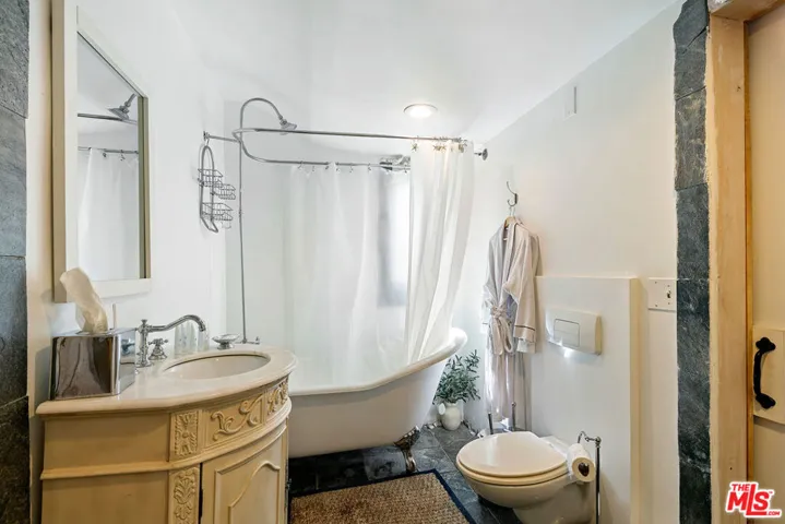 lower guest suite A