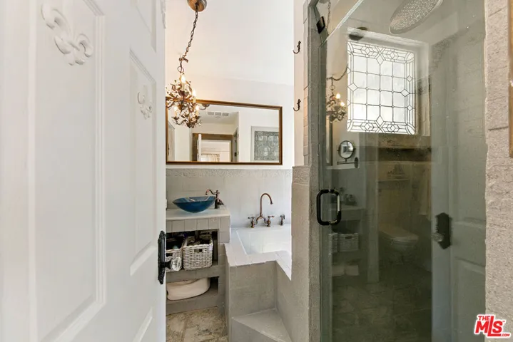 primary suite