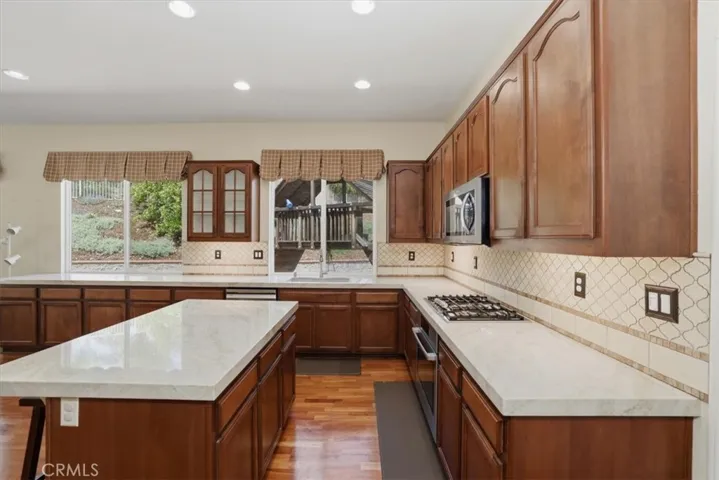 41515 Grand View, Murrieta, California 92562