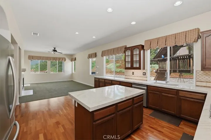 41515 Grand View, Murrieta, California 92562
