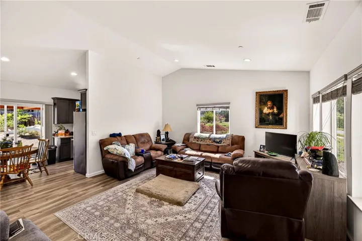 14227 Elmira, Magalia, California 95954