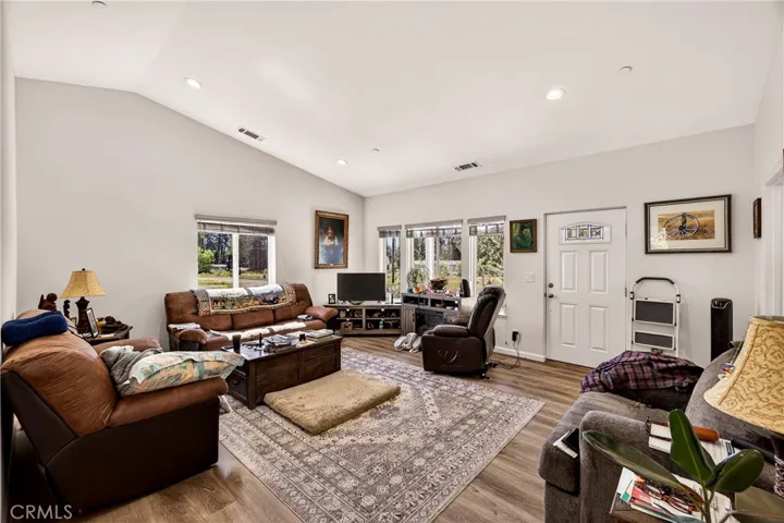 14227 Elmira, Magalia, California 95954