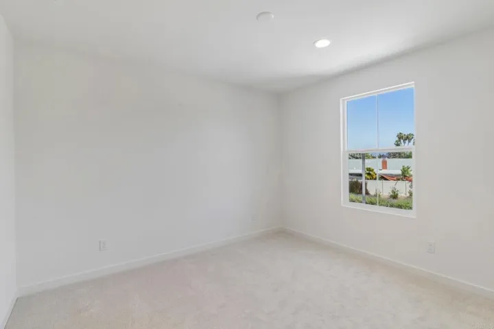 717 Kingbird Loop, Oceanside, California 92058