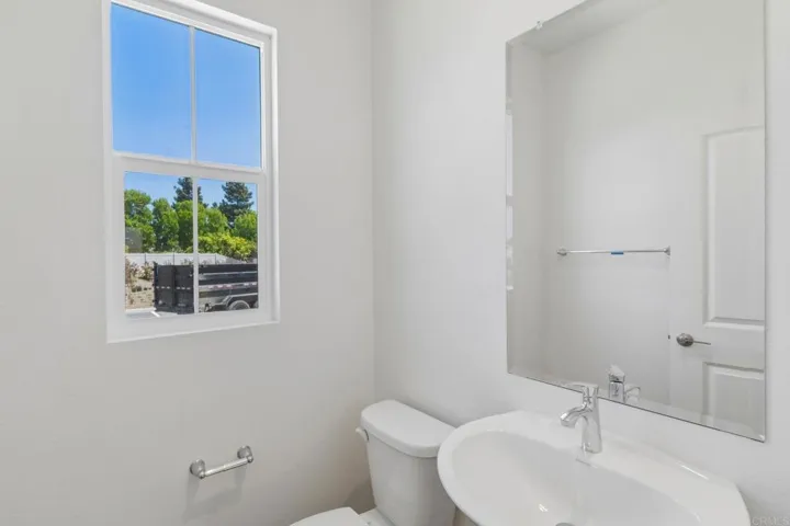 717 Kingbird Loop, Oceanside, California 92058