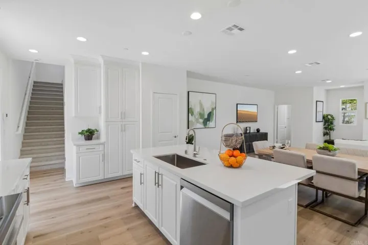 717 Kingbird Loop, Oceanside, California 92058