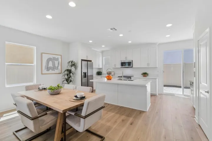 717 Kingbird Loop, Oceanside, California 92058