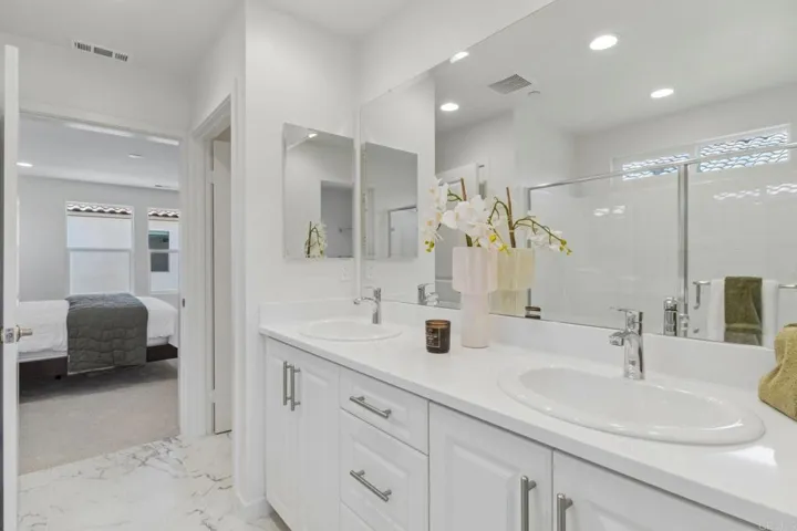 717 Kingbird Loop, Oceanside, California 92058