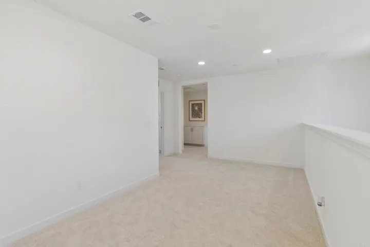 717 Kingbird Loop, Oceanside, California 92058