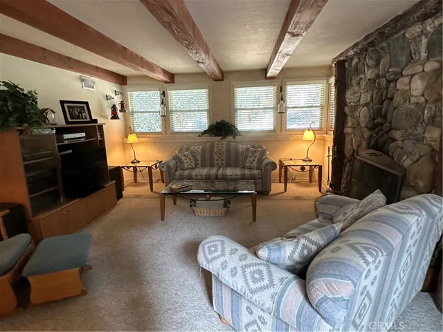 Main Livingroom