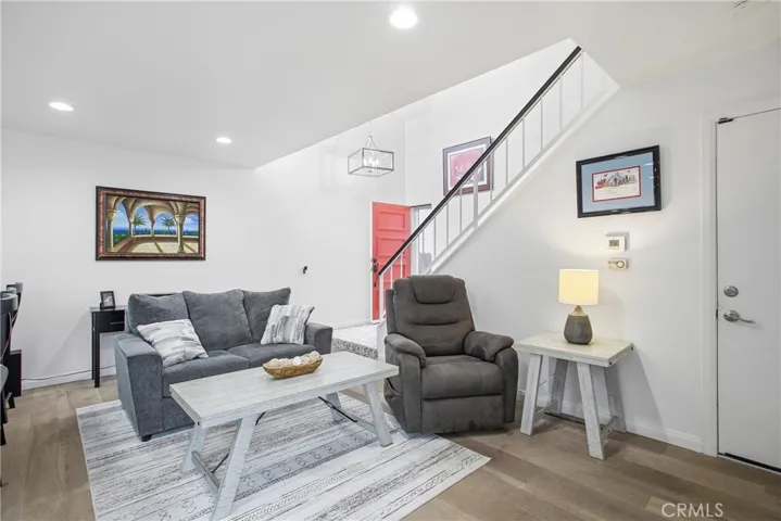 Spacious Family room for Netflix Parties.