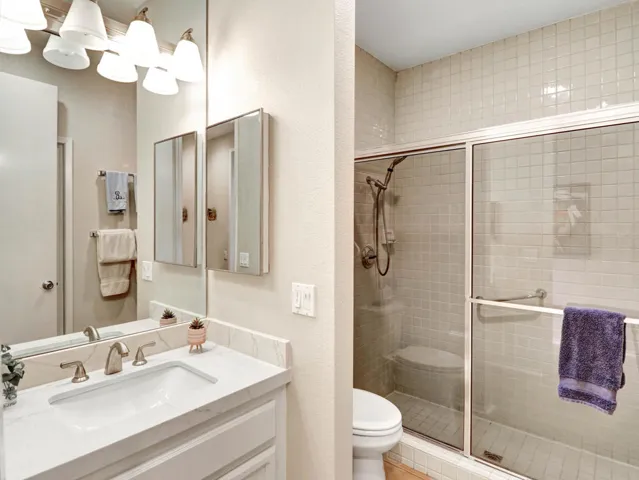 Office/Guest Room Bath