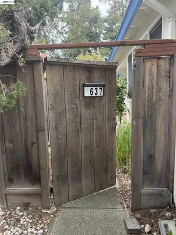 Front entry to unit 637