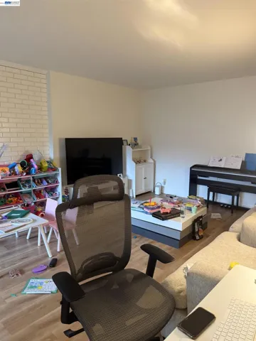 Living room unit 637