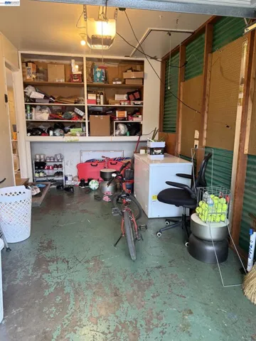 garage unit 637