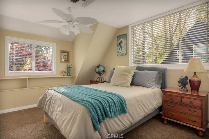 230 Hemlock Drive, Lake Arrowhead, California 92352