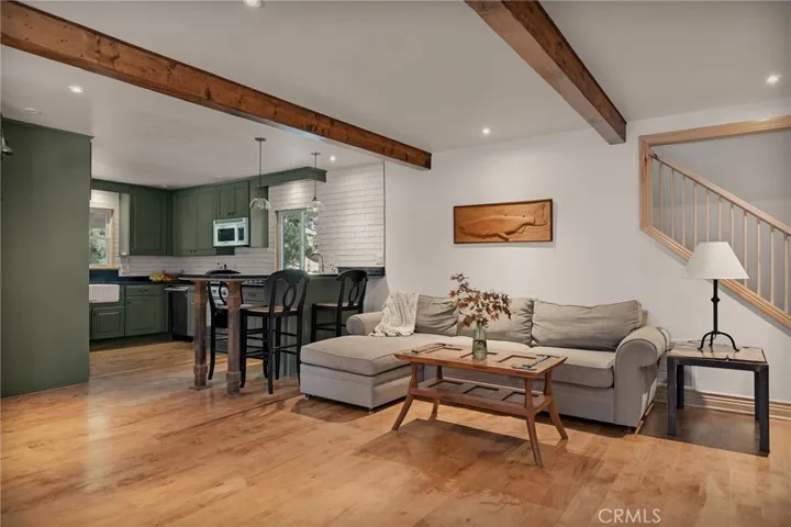 230 Hemlock Drive, Lake Arrowhead, California 92352