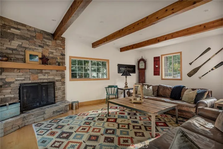 230 Hemlock Drive, Lake Arrowhead, California 92352
