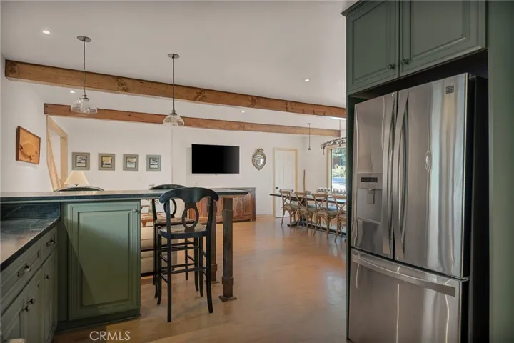 230 Hemlock Drive, Lake Arrowhead, California 92352