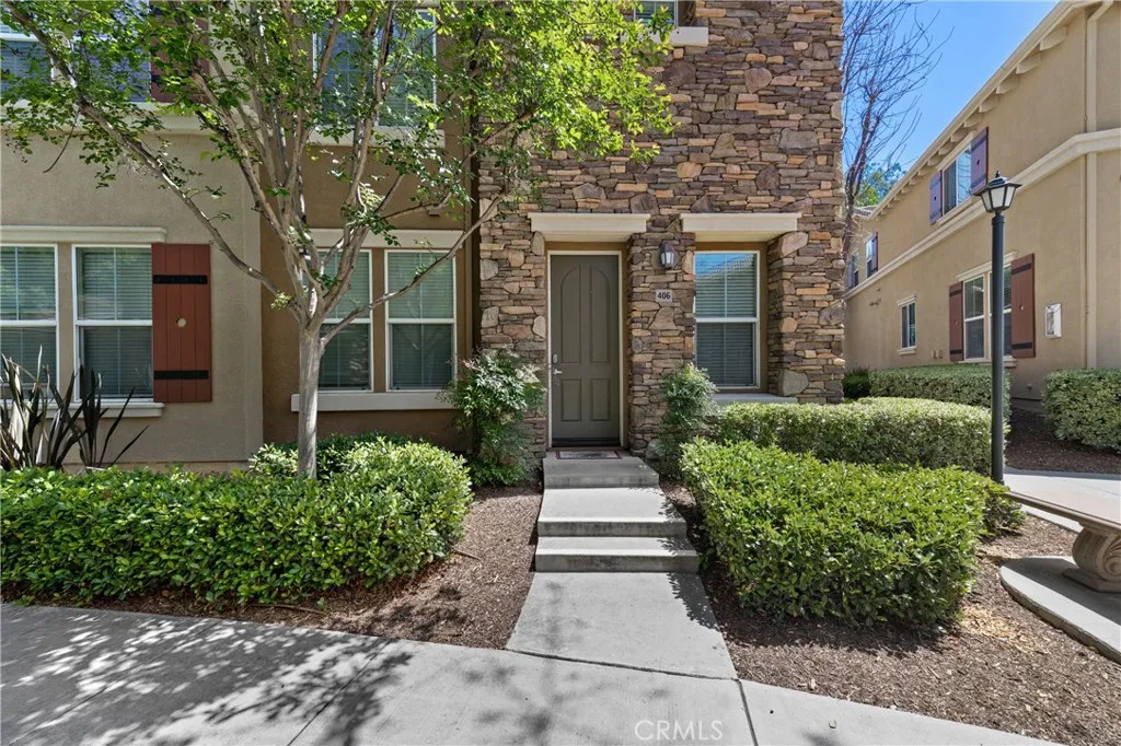 30505 Canyon Hills Rd