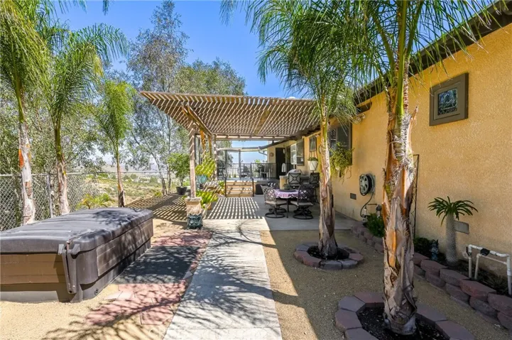 32360 Navajo Springs, Wildomar, California 92595