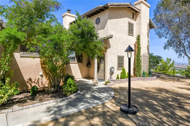 32360 Navajo Springs, Wildomar, California 92595