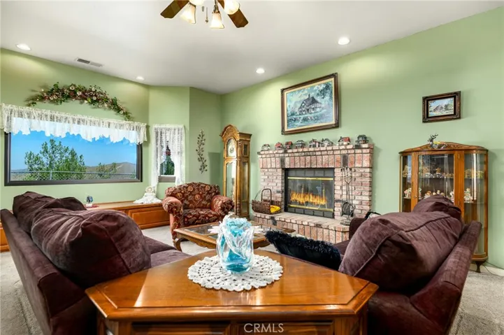 32360 Navajo Springs, Wildomar, California 92595