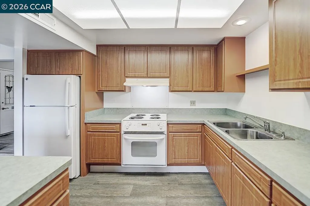 kitchen comfortable for 2