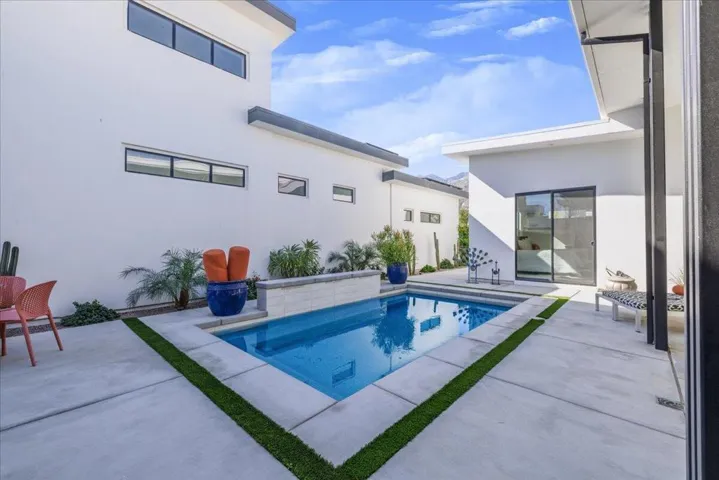 33-Pool