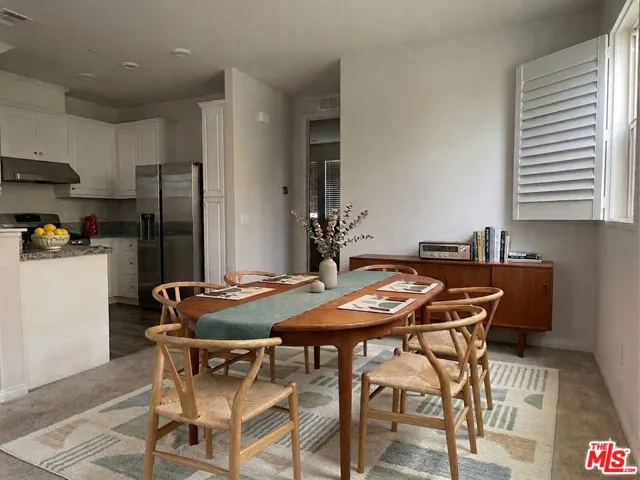 Digitally Rendered Photo - sta