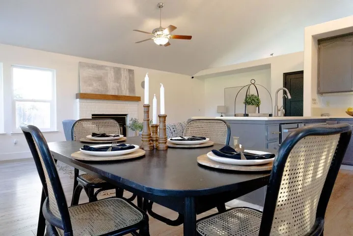 501 Bobbys Lane, Hollister, California 95023