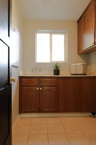501 Bobbys Lane, Hollister, California 95023
