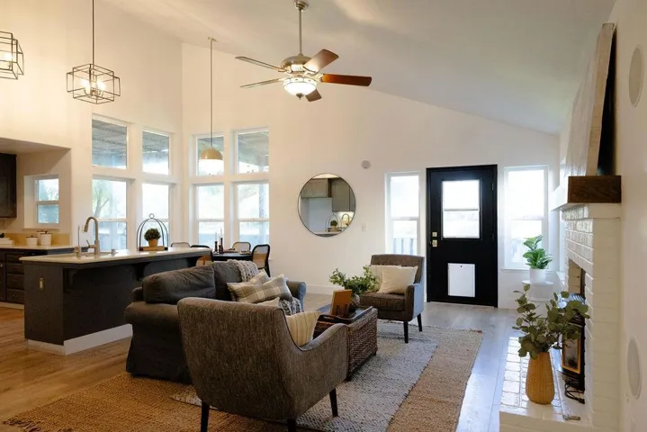 501 Bobbys Lane, Hollister, California 95023
