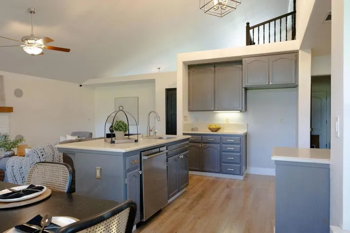 501 Bobbys Lane, Hollister, California 95023