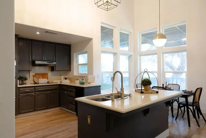 501 Bobbys Lane, Hollister, California 95023