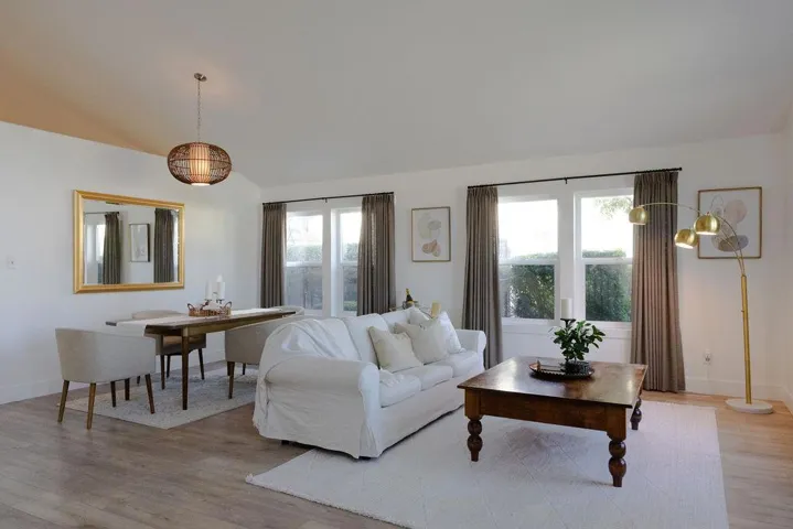 501 Bobbys Lane, Hollister, California 95023