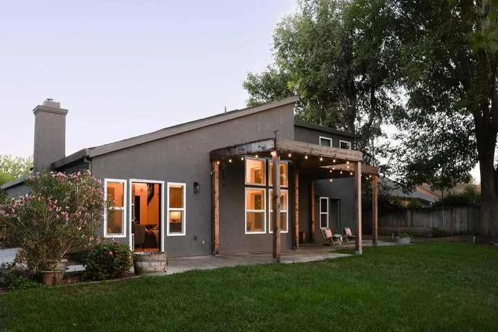 501 Bobbys Lane, Hollister, California 95023