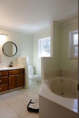 501 Bobbys Lane, Hollister, California 95023