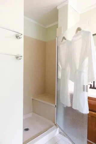 501 Bobbys Lane, Hollister, California 95023