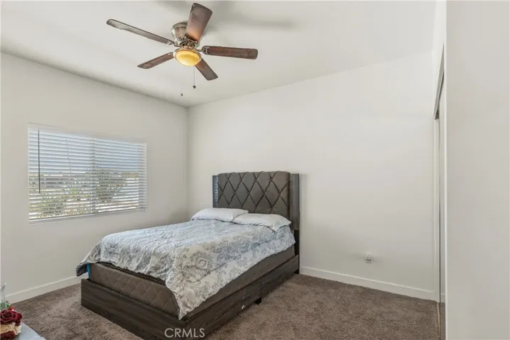 4Th bedroom with separate outside entrance.