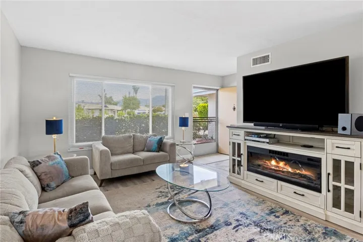 621 Palmer Street, Hemet, California 92543