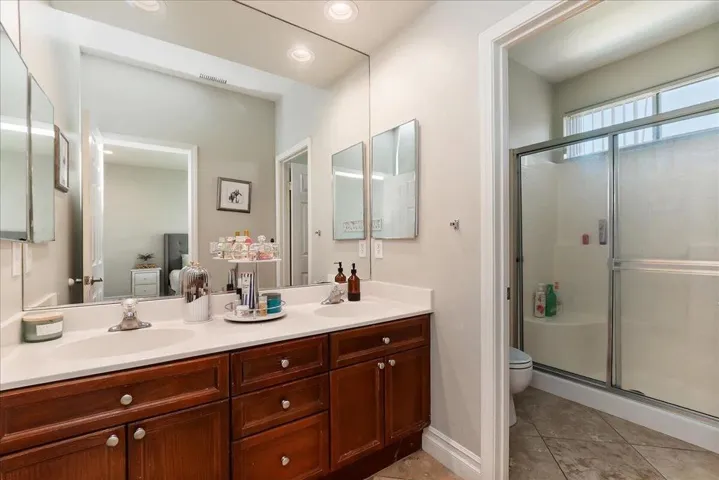 18-Primary Bathroom